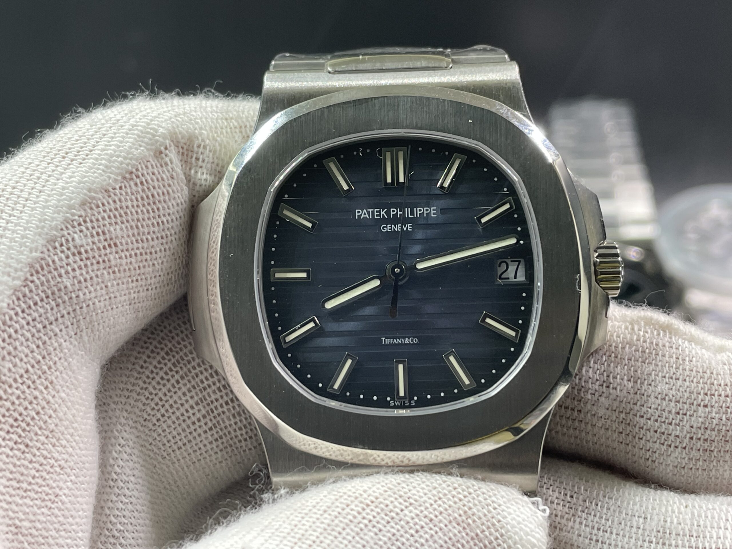 Exclusive customization Patek Philippe 5711/1A-010 Blue Tiffany & Co. Nautilus - Image 5