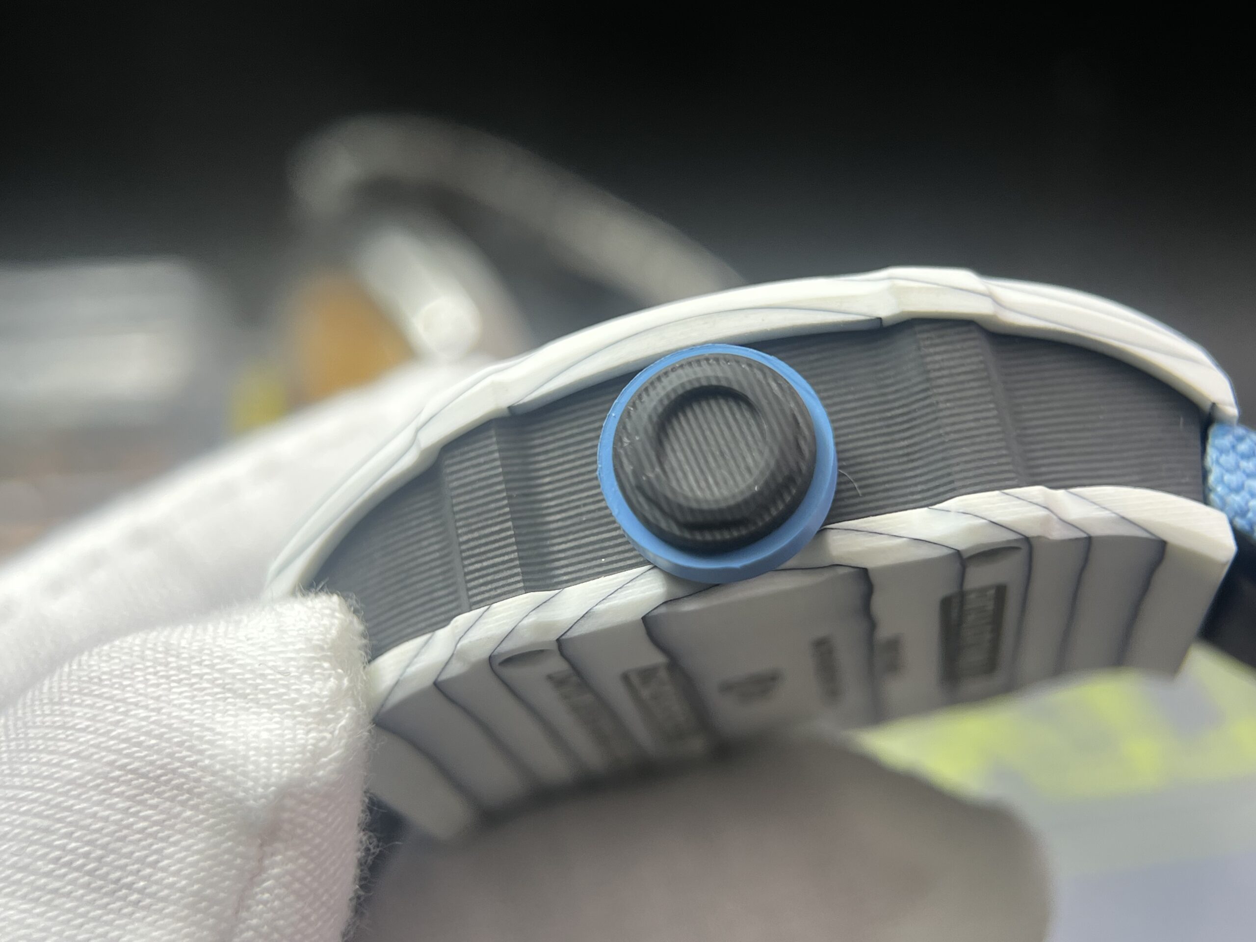 RM27-02 Carbon Fiber Case Men’s Nylon Strap Watch - Image 15