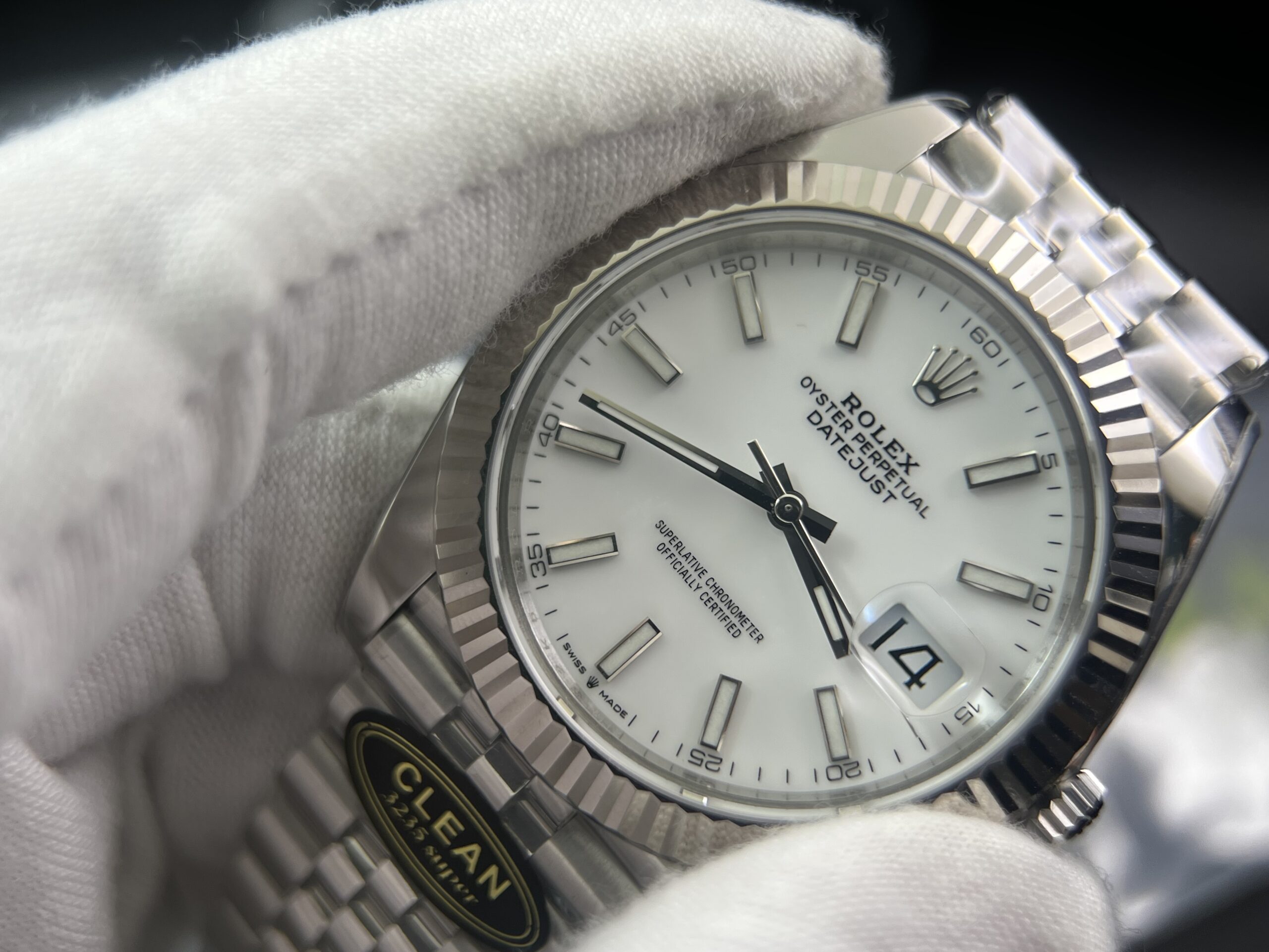 Rolex Datejust 41mm - White - Image 3