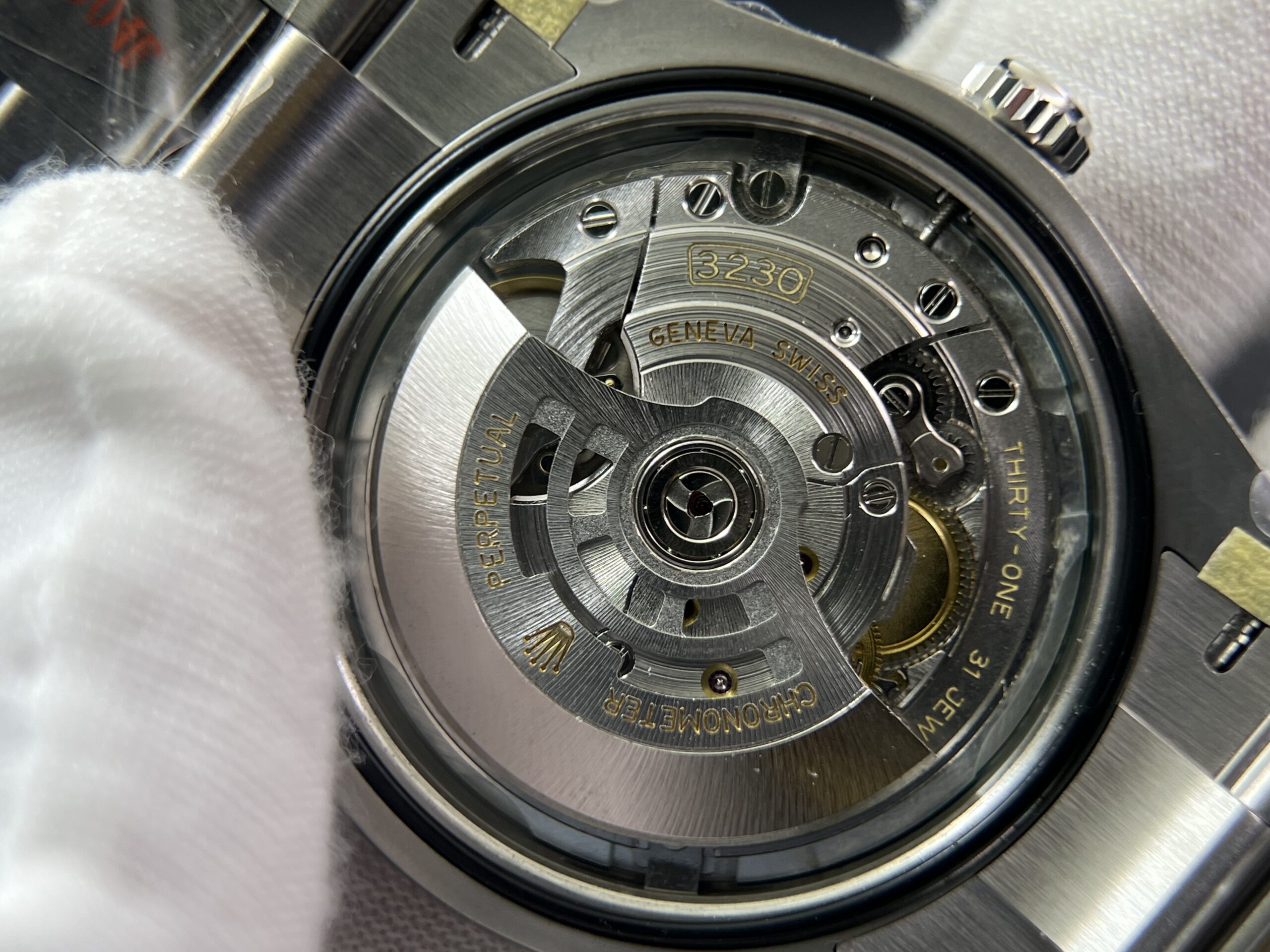 Rolex Oyster Perpetual 41mm - Tiffany Blue - Image 18