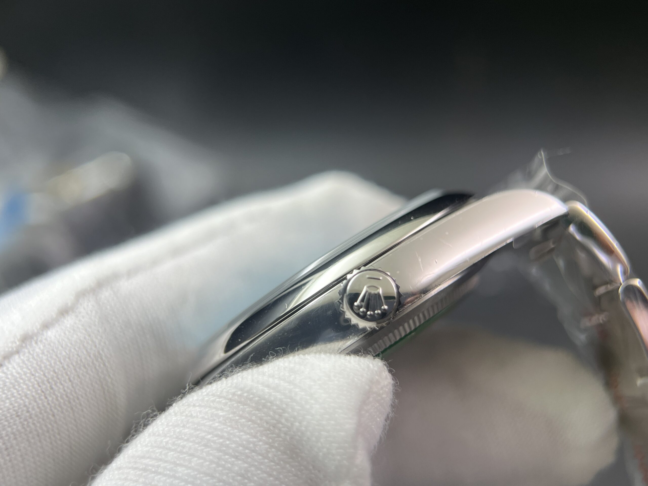 Rolex Oyster Perpetual 41mm - Tiffany Blue - Image 10