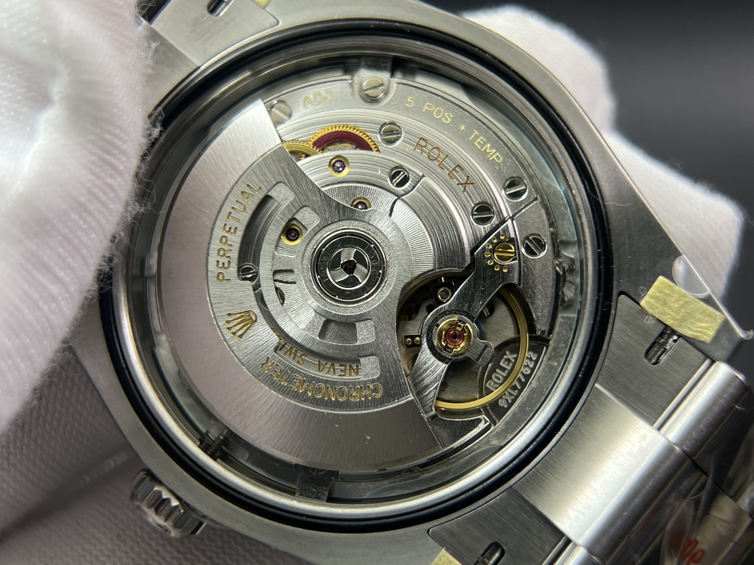 Rolex Oyster Perpetual 41mm - Tiffany Blue - Image 15