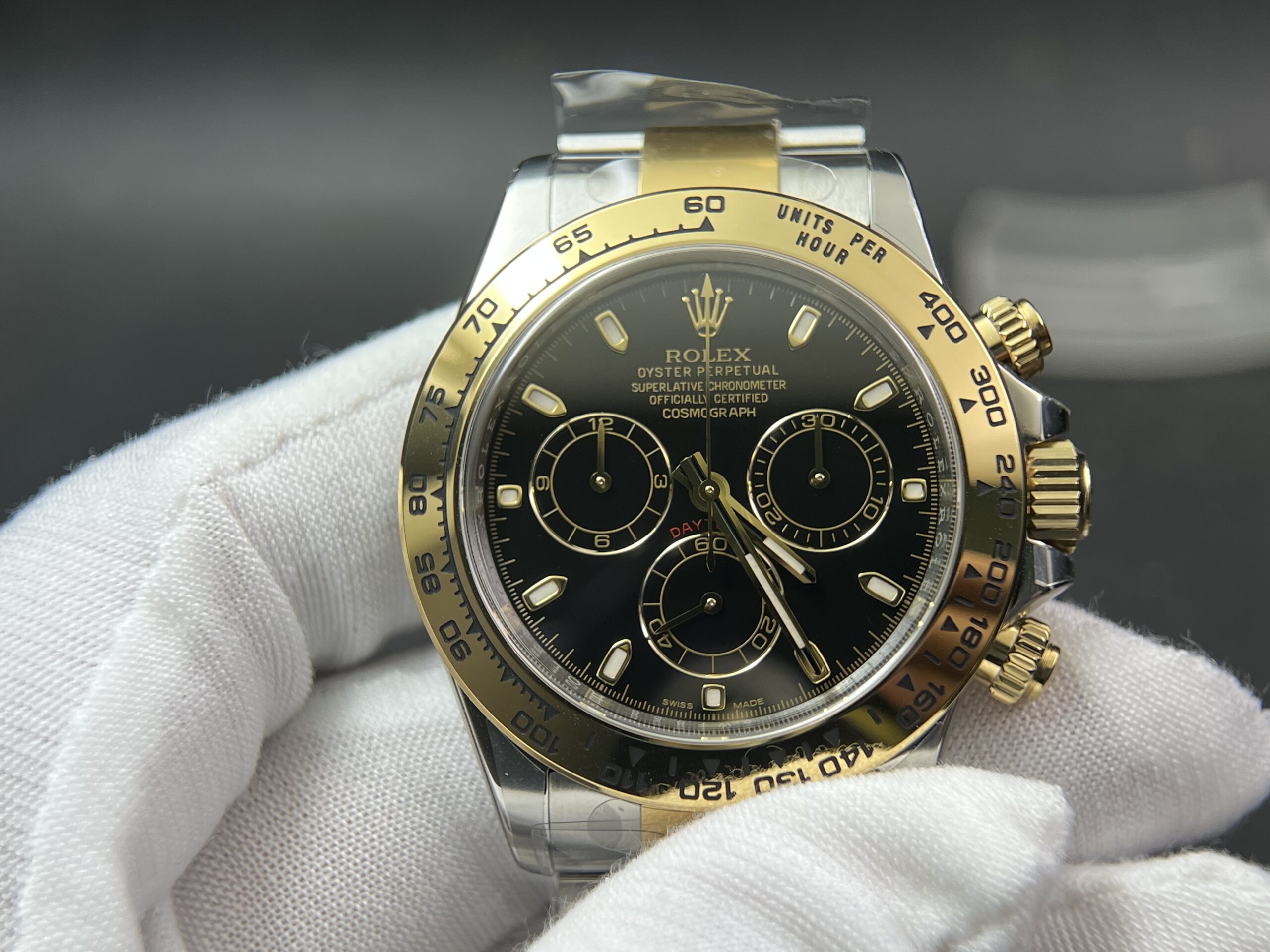 Daytona 116503 Clean 1:1 Best Edition Black Dial on YG/SS Bracelet SA4130 V3 - Image 2