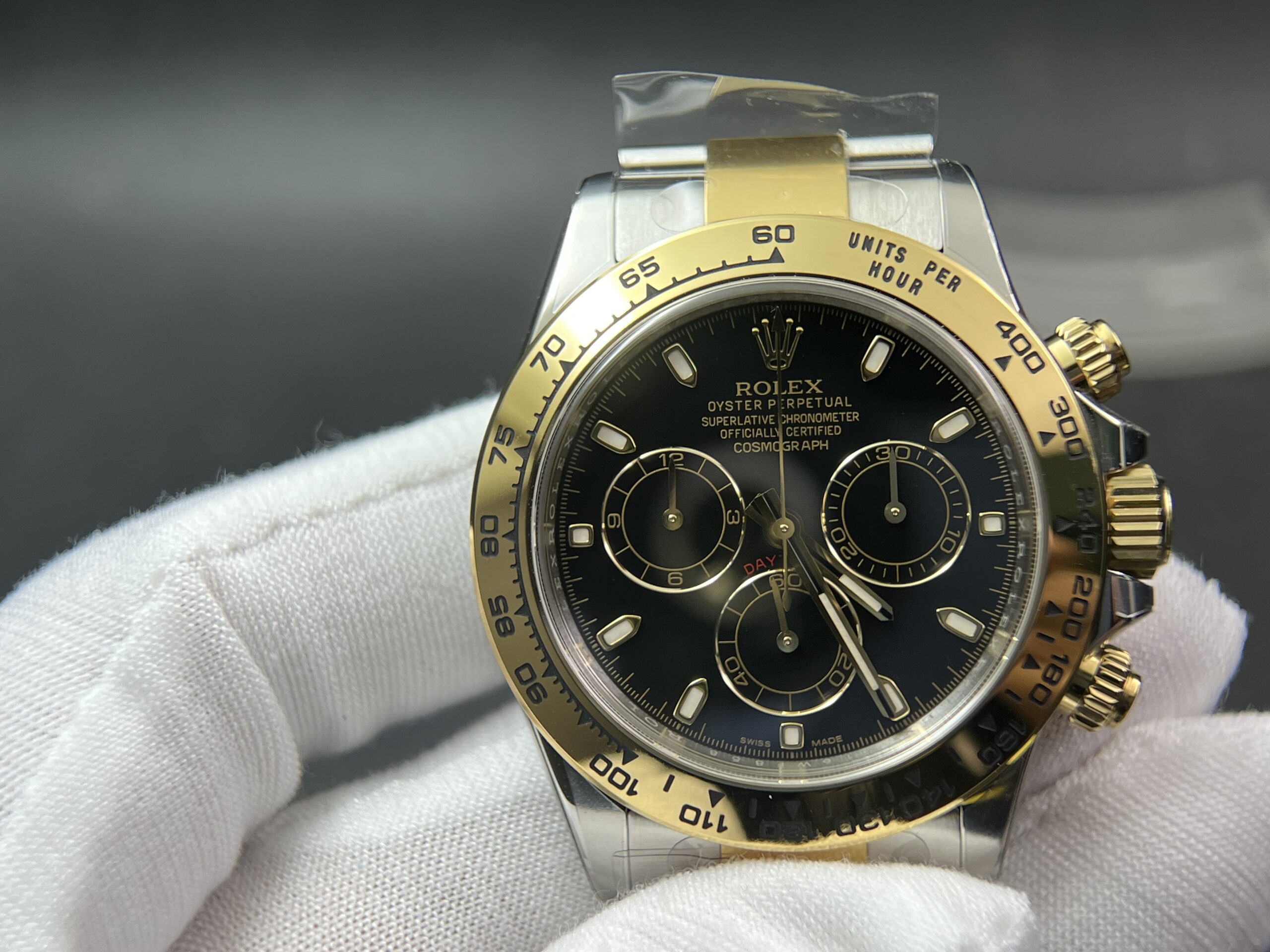 Daytona 116503 Clean 1:1 Best Edition Black Dial on YG/SS Bracelet SA4130 V3 - Image 6