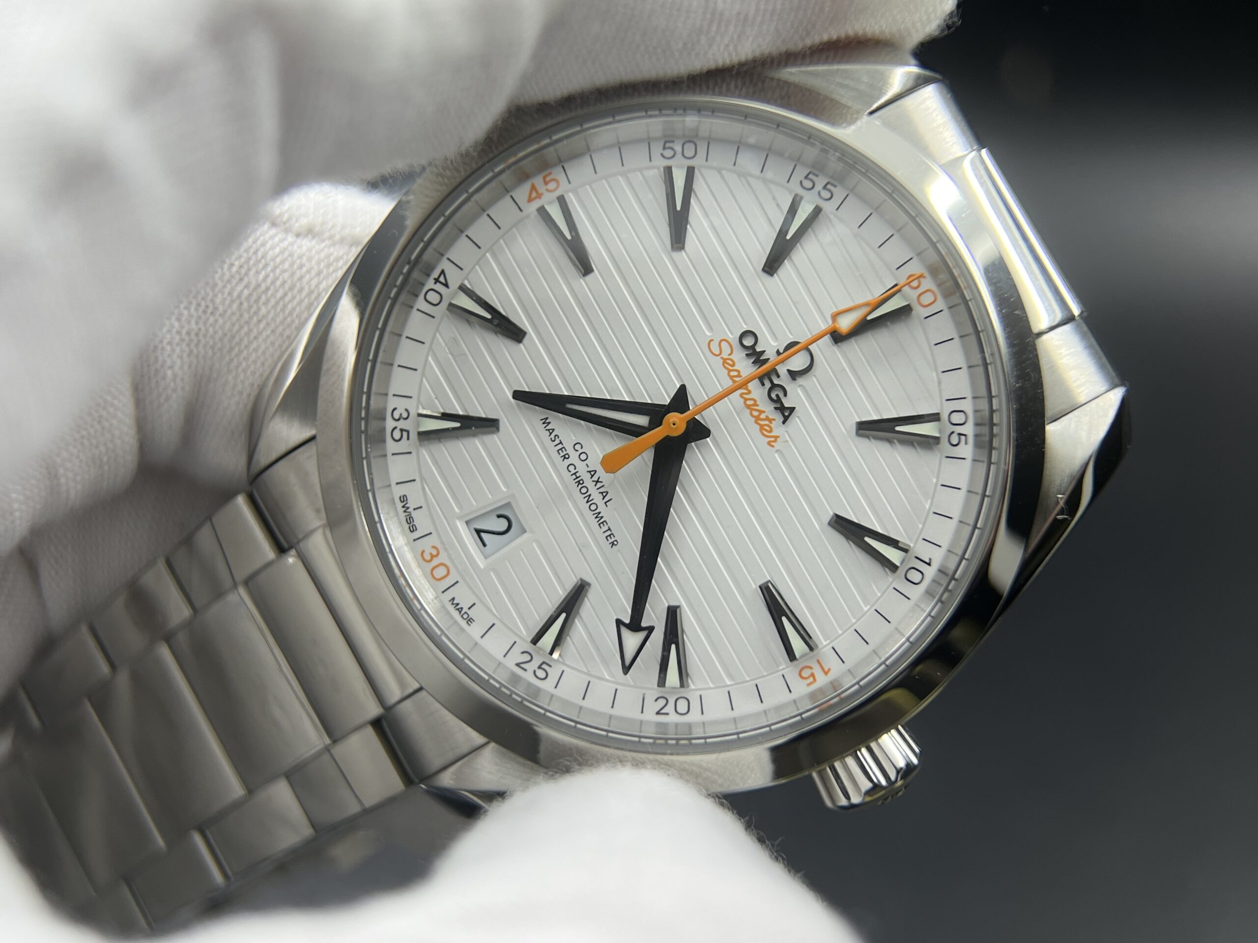 Aqua Terra 150M Master Chronometers VSF 1:1 Best Edition White Dial Orange Hand on SS Bracelet A8900 Super Clone - Image 5