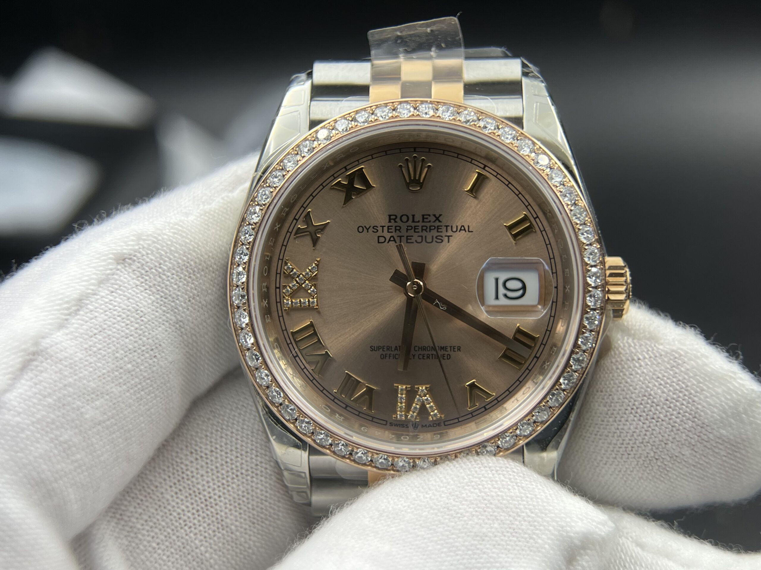 Rolex Datejust 36mm - RG/SS with Diamond (VVS) - Image 2