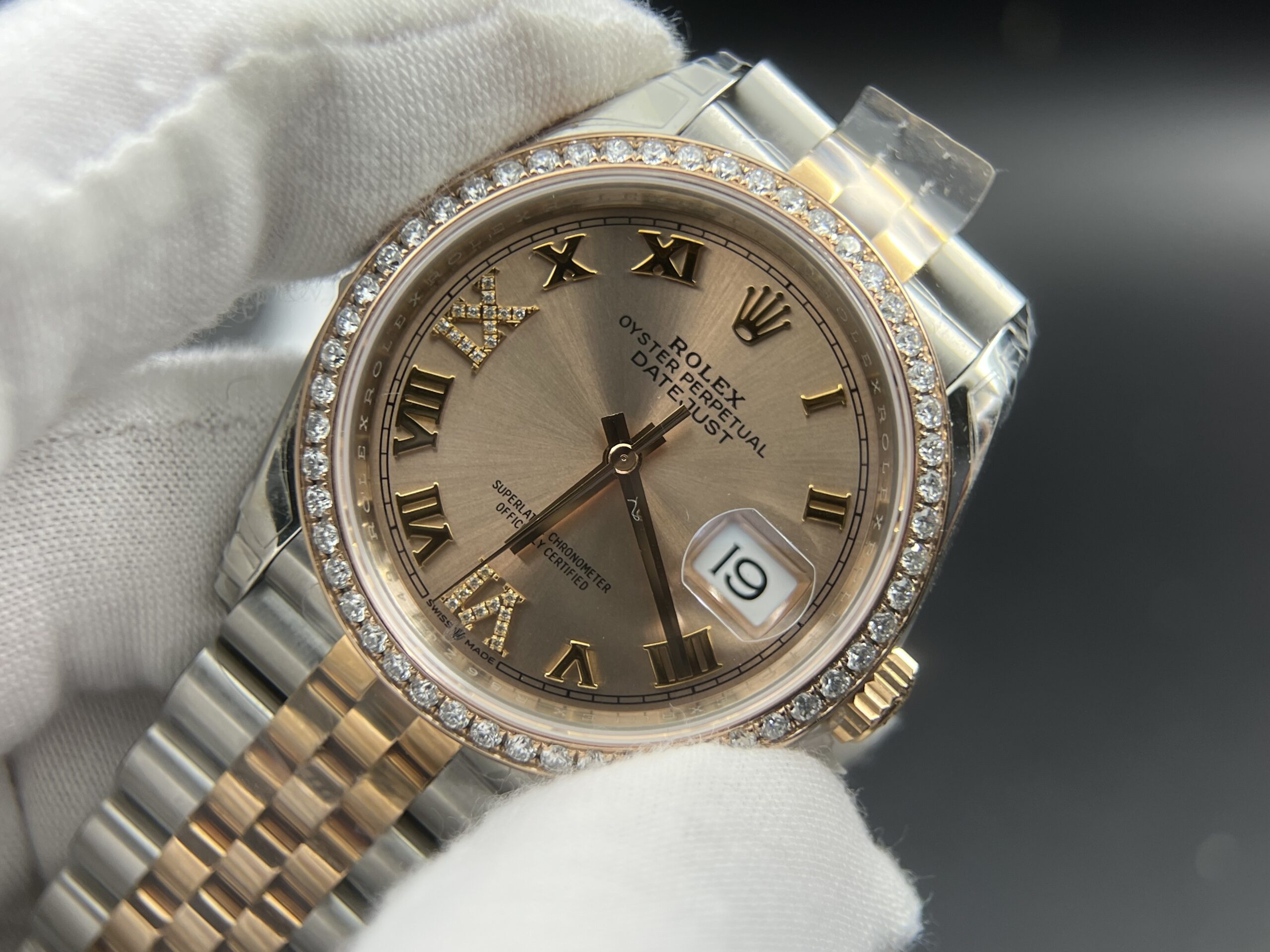Rolex Datejust 36mm - RG/SS with Diamond (VVS) - Image 3