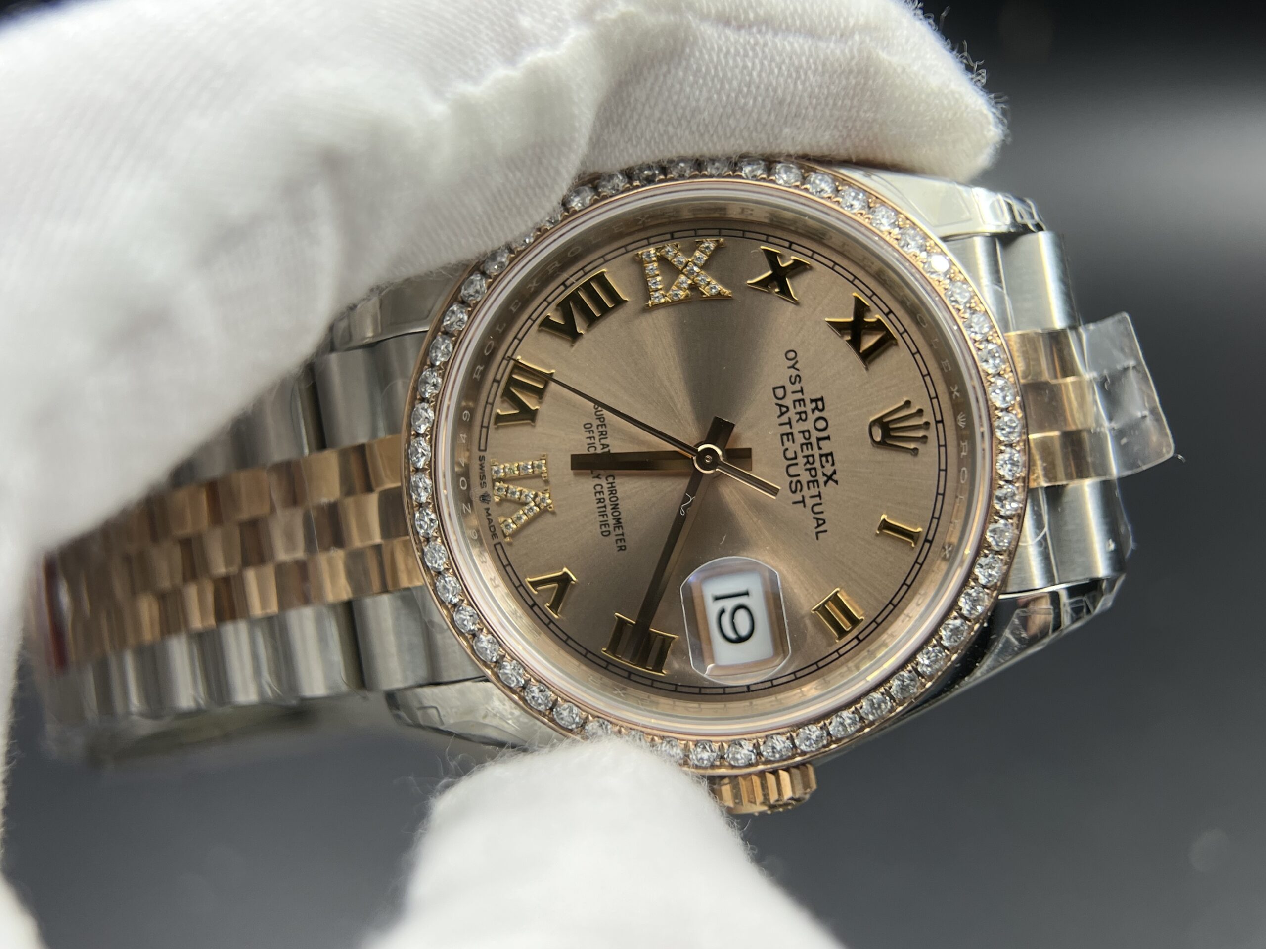 Rolex Datejust 36mm - RG/SS with Diamond (VVS) - Image 5
