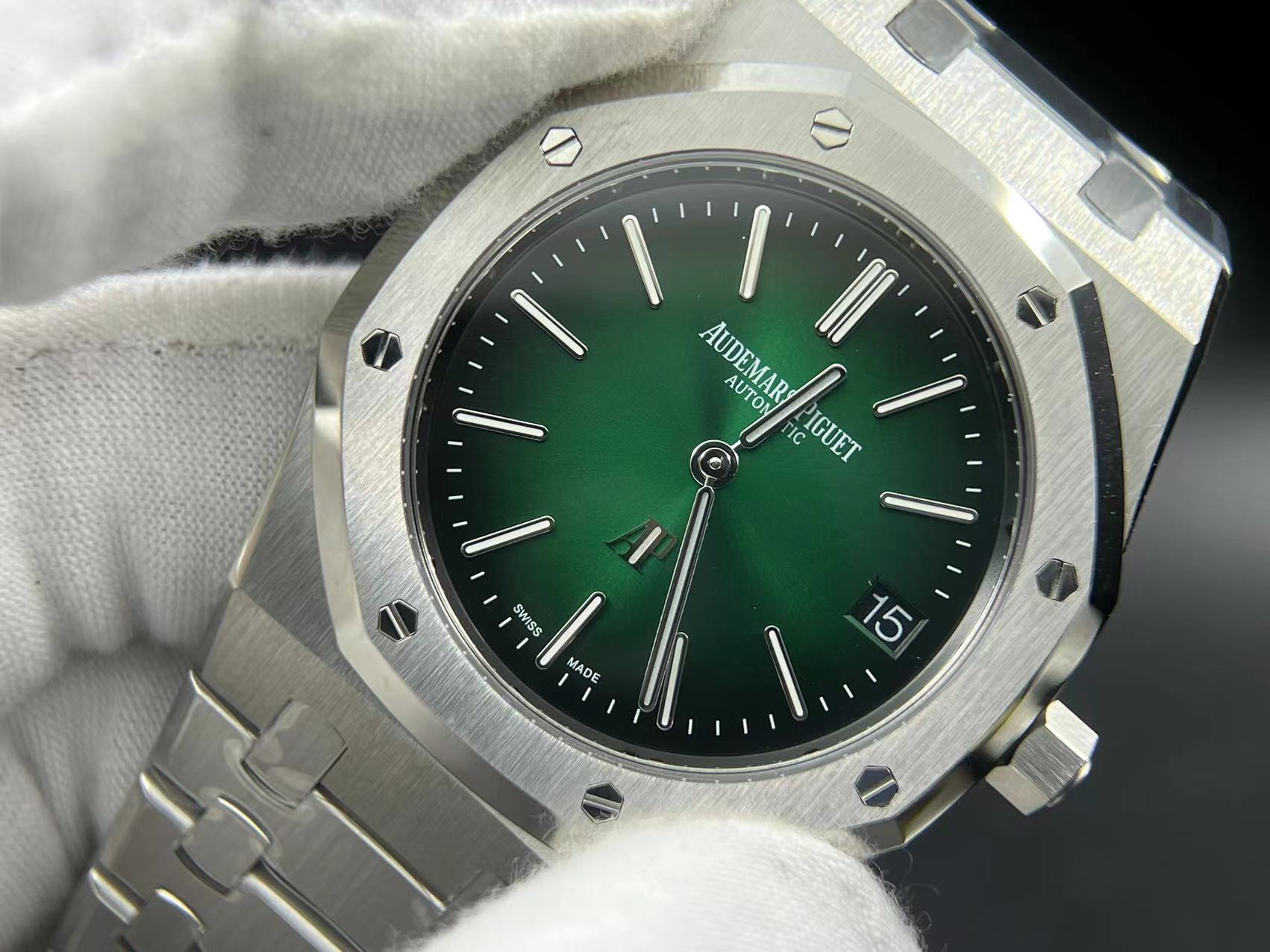 Royal Oak 39mm 16202 "50th Anniversary" SS ZF 1:1 Best Edition Green Textured Dial on SS Bracelet A7121 - Image 2