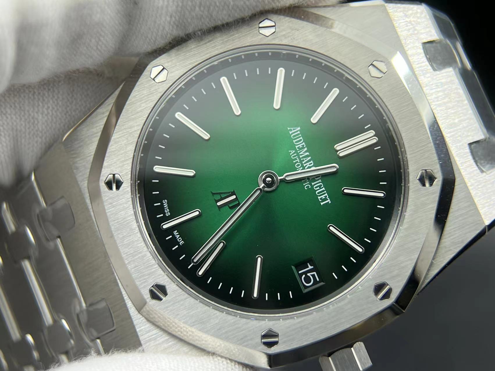 Royal Oak 39mm 16202 "50th Anniversary" SS ZF 1:1 Best Edition Green Textured Dial on SS Bracelet A7121 - Image 4