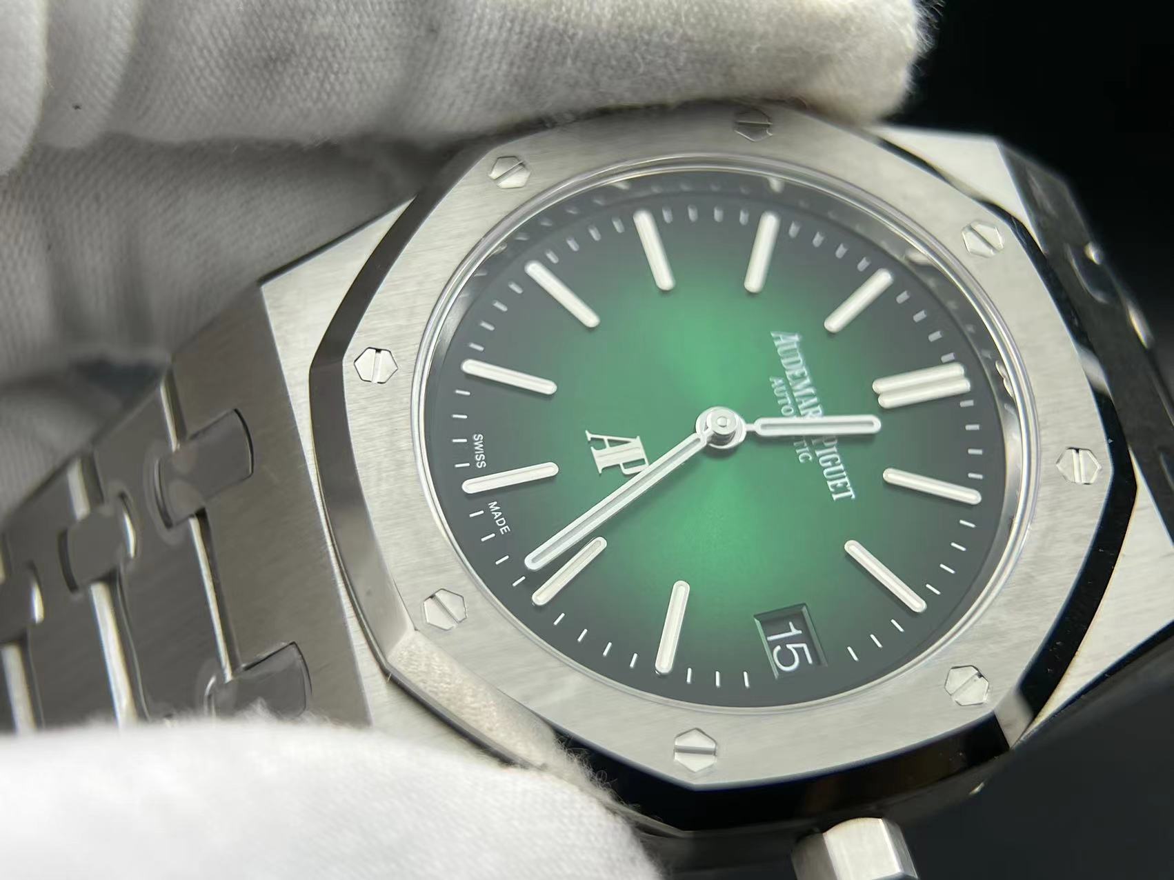 Royal Oak 39mm 16202 "50th Anniversary" SS ZF 1:1 Best Edition Green Textured Dial on SS Bracelet A7121 - Image 6